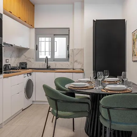 Rhodes Center Santa Maria Daire