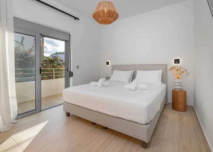 Rhodes Center Santa Maria Daire