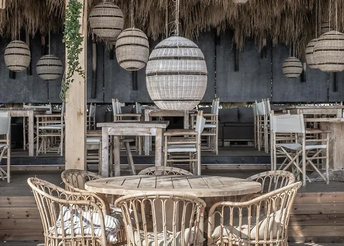 Rhodes Center Santa Maria *