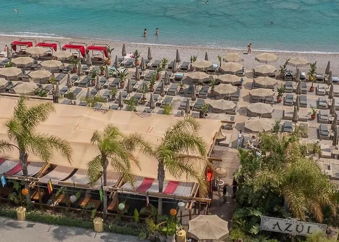 Rhodes Center Santa Maria * Rhodes City